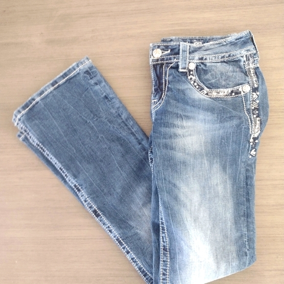 MISS ME SIZE 28 BOOTCUT ONLY ONCE.. LOTS OF BLING💞💞💞 - Picture 3 of 9